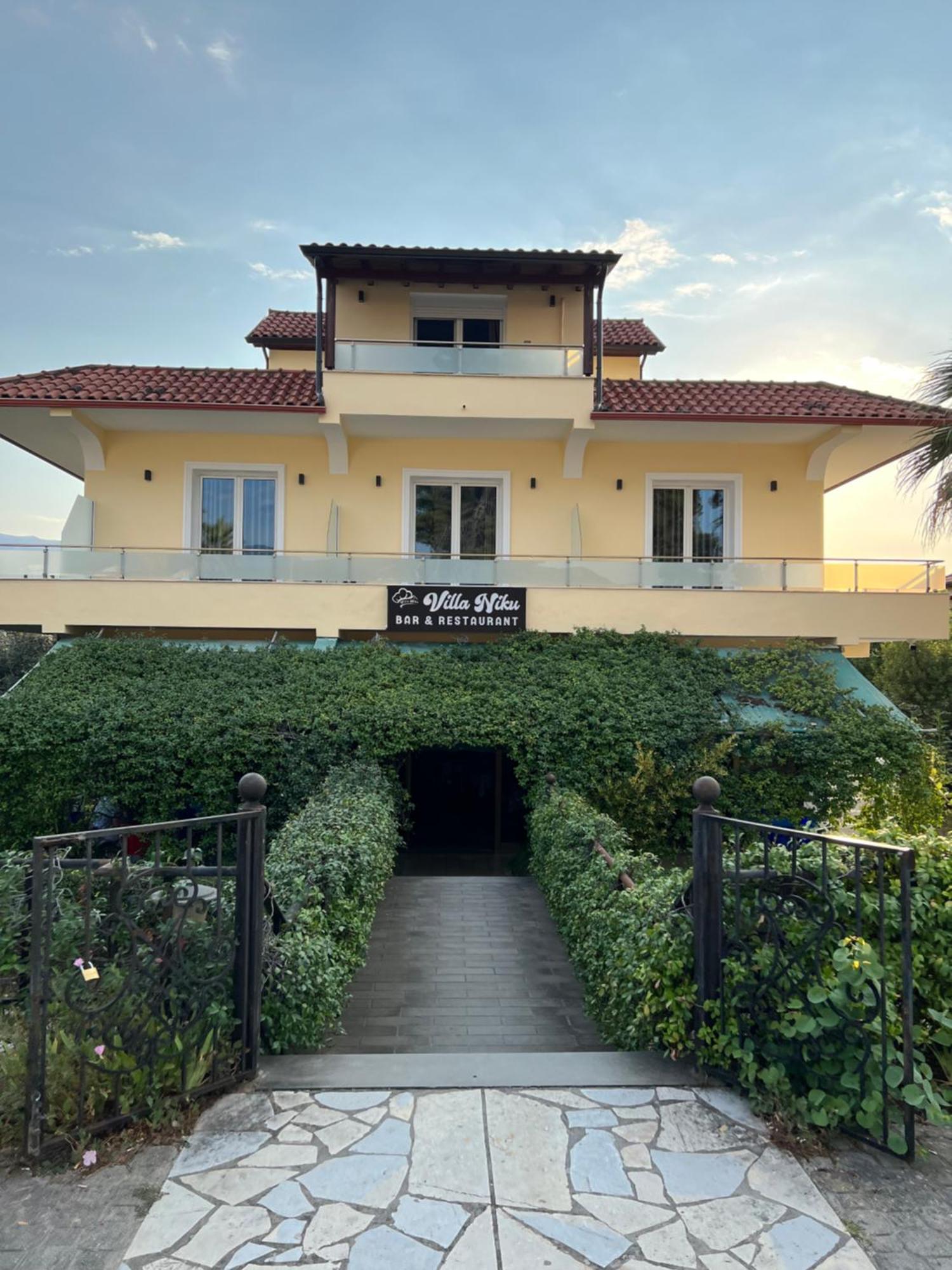 Villa Niku Berati Exterior foto